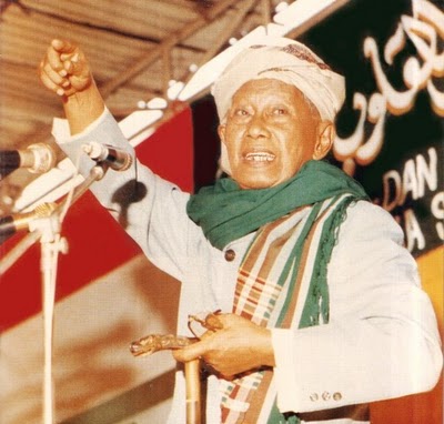 Kisah Kyai Abdullah Syafi’i dan Buya Hamka